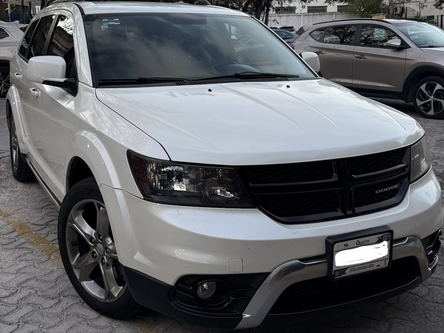 Dodge Journey available for rent in Playa del Carmen