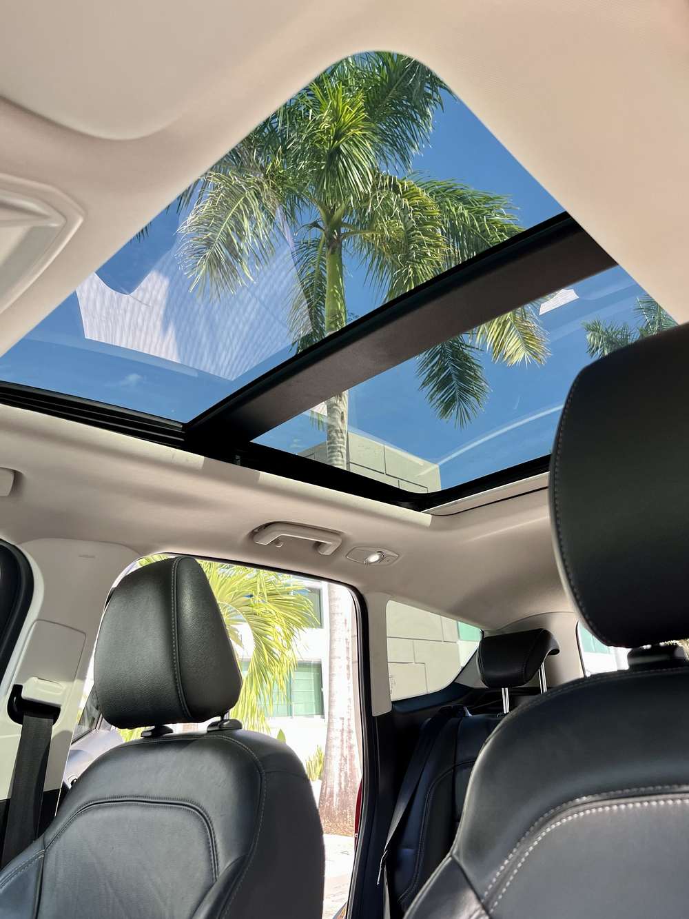 Ford Escape, panoramic roof