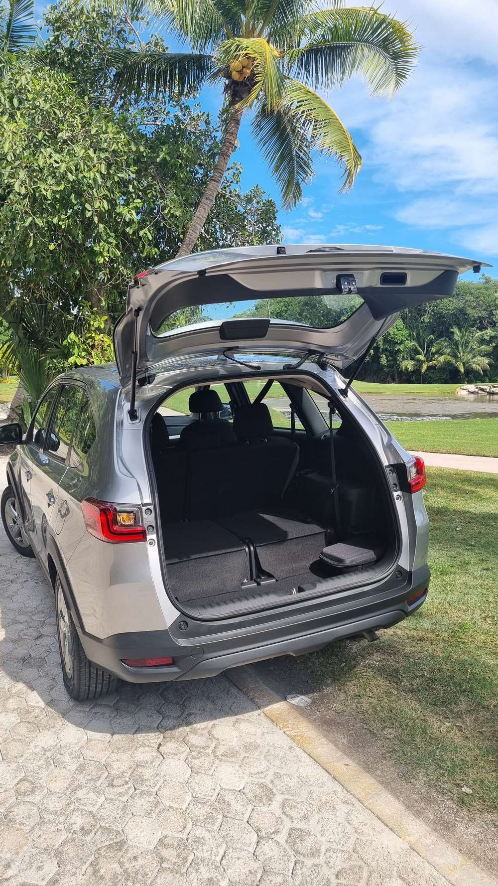 Honda BR-V, open boot
