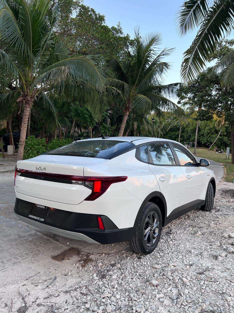 Kia K3, rear three-quarter view