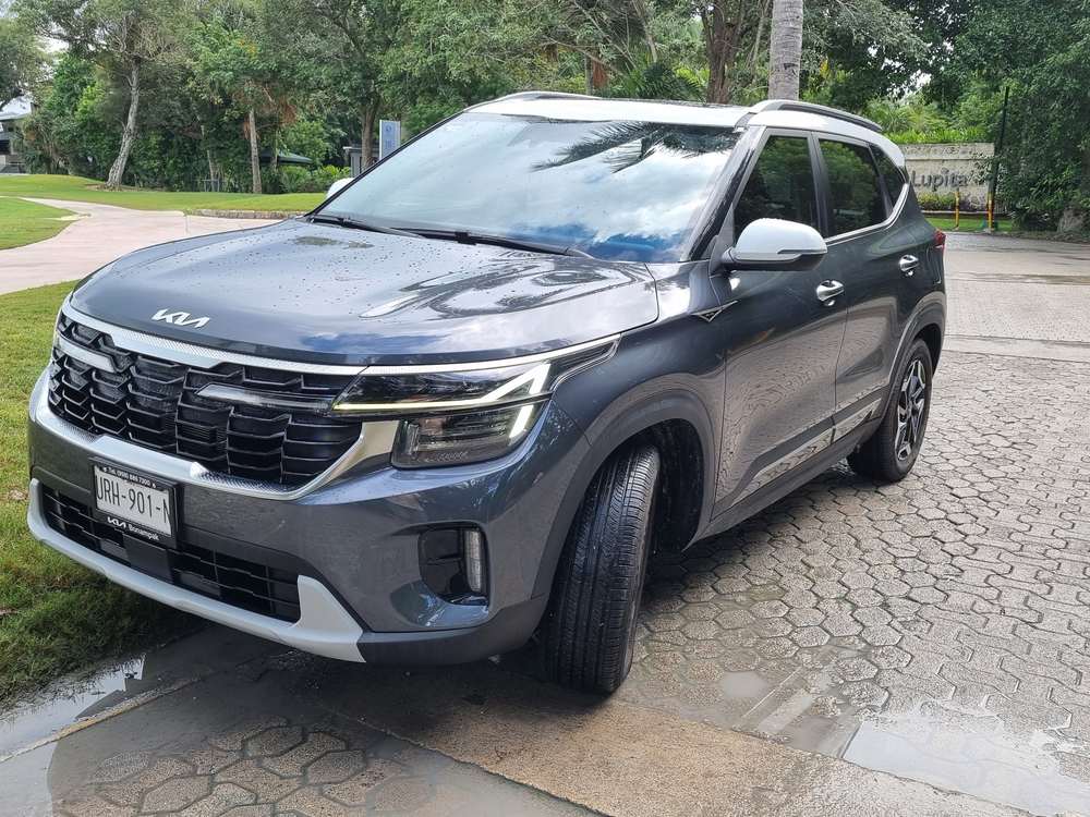 Kia Seltos available for rent in Playa del Carmen