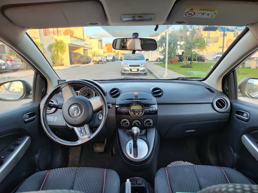Mazda 2 interior
