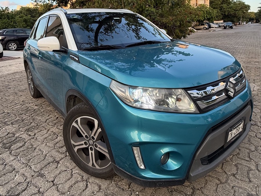 Suzuki Vitara available for rent in Playa del Carmen