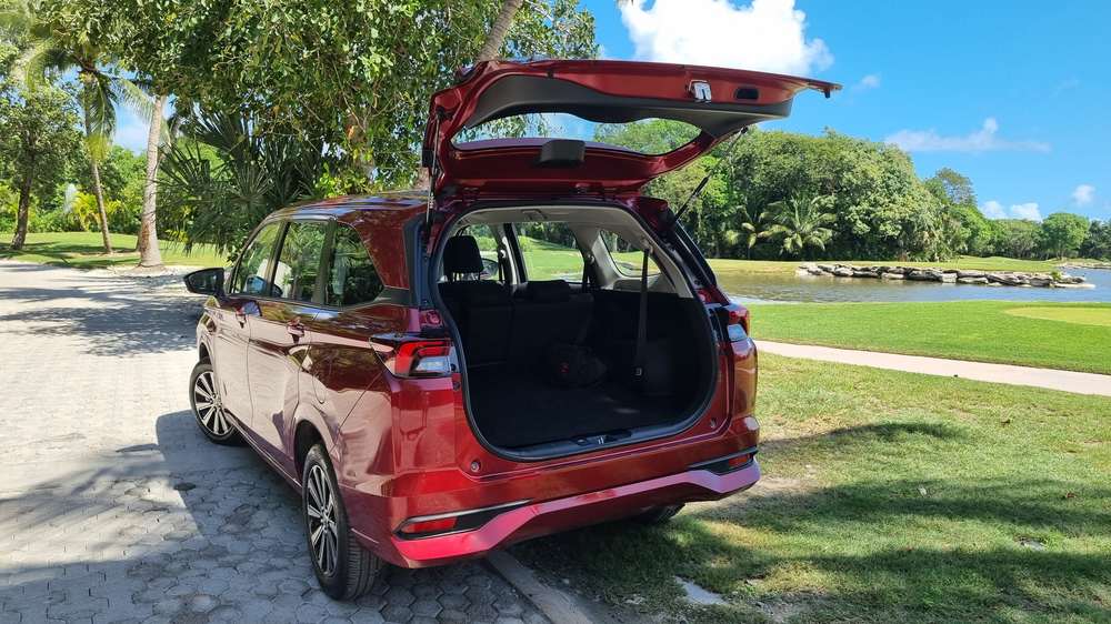 Toyota Avanza, open boot