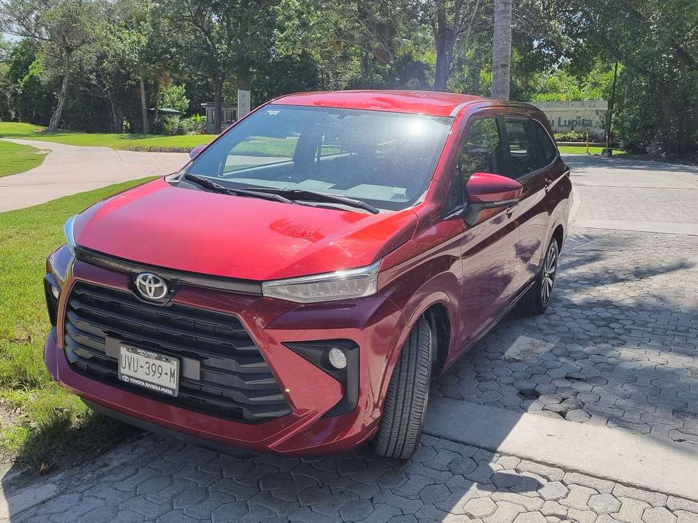 Toyota Avanza available for rent in Playa del Carmen