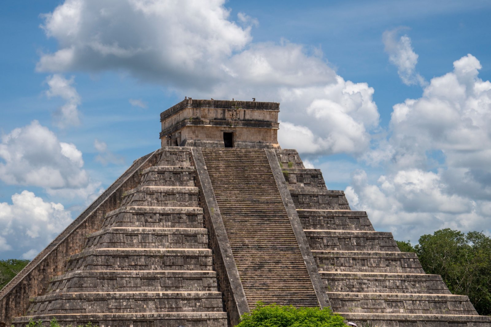 El Castillo, the step pyramid at the heart of Chichén Itzá